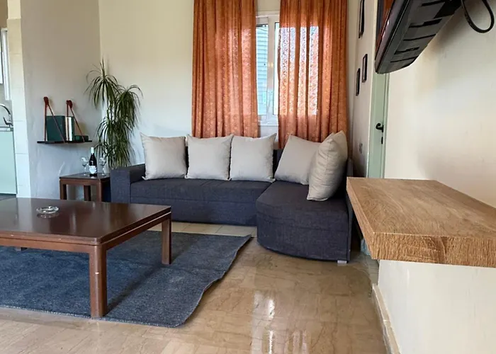 Antilia 3 Apartment *
